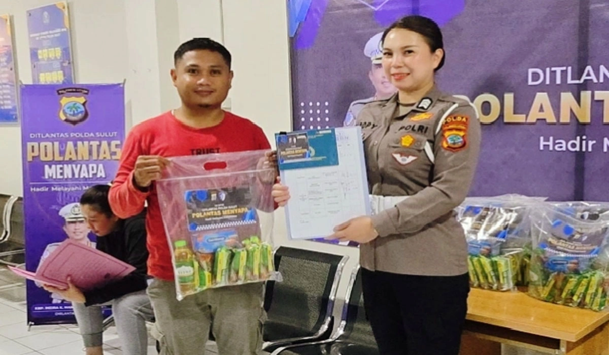 Polantas Sulut Bagikan Paket Sembako Gratis Untuk Pengurus BPKB Mandiri