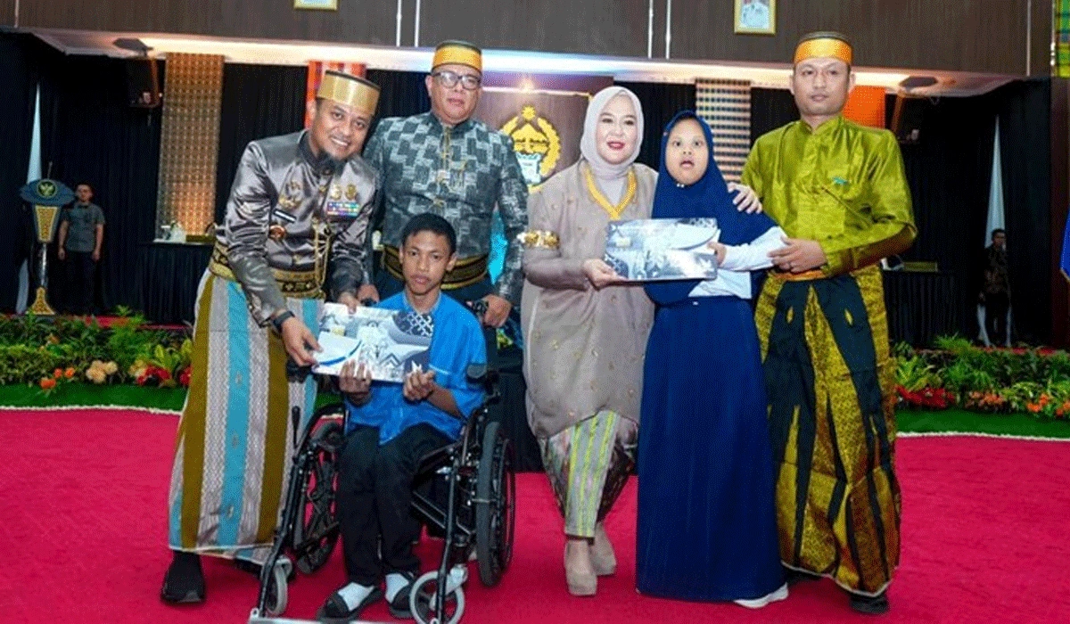 902-Siswa-Disabilitas-Sulsel-Terima-Bantuan-Pendidikan