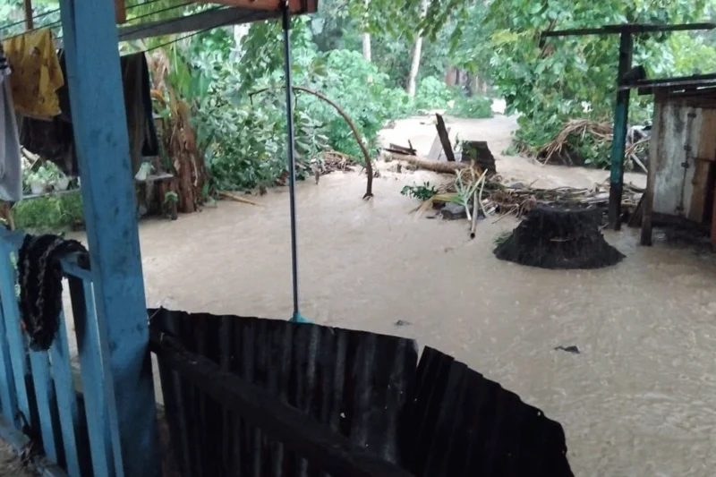 Banjir Terjang Ulubongka, Delapan Desa di Tojo Una-Una Terisolasi