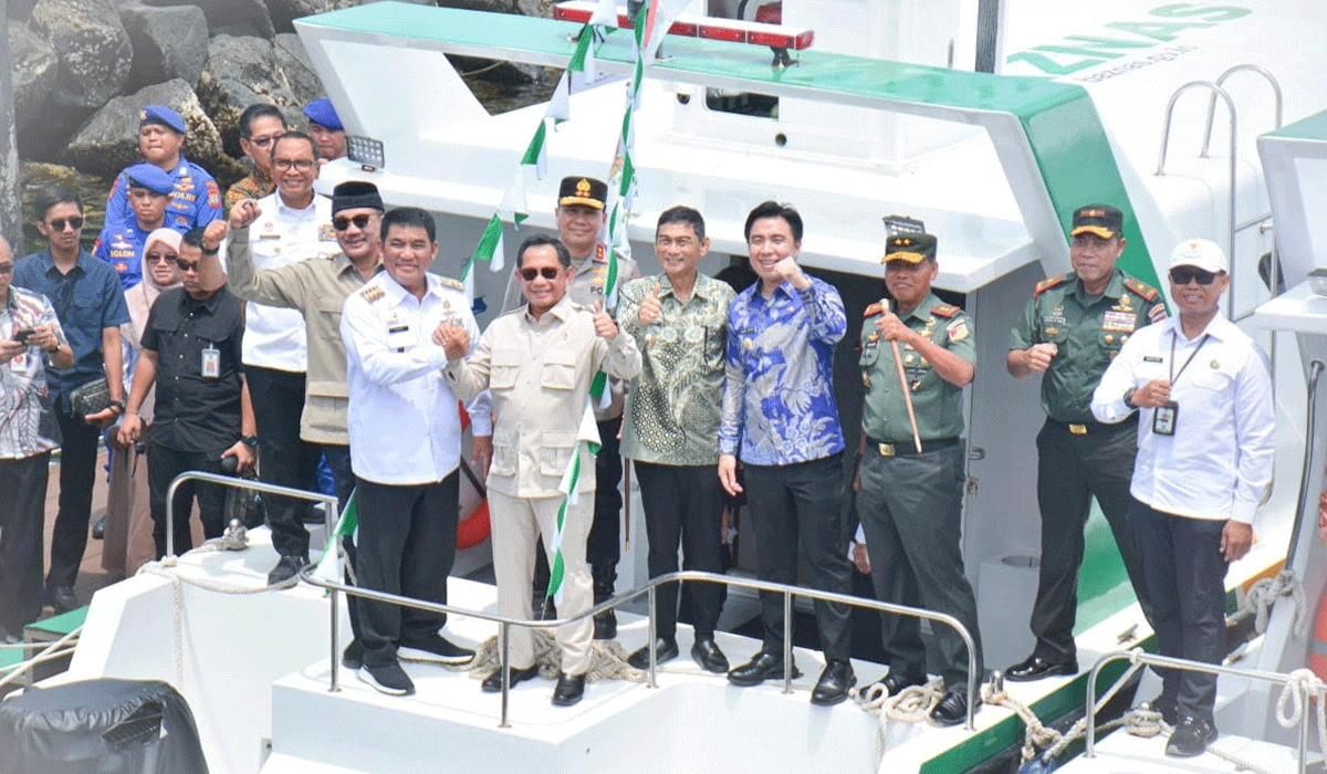 Baznas-dan-Mendagri-Serahkan-Kapal-Kesehatan-Bergerak-ke-Sangihe-Talaud