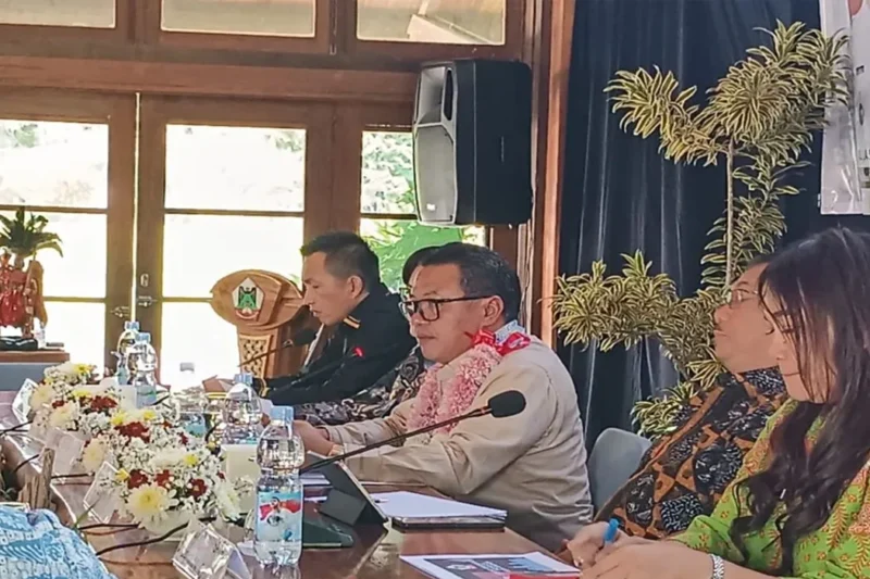 DPR RI Tinjau Desa Wisata Kakaskasen Dua di Tomohon
