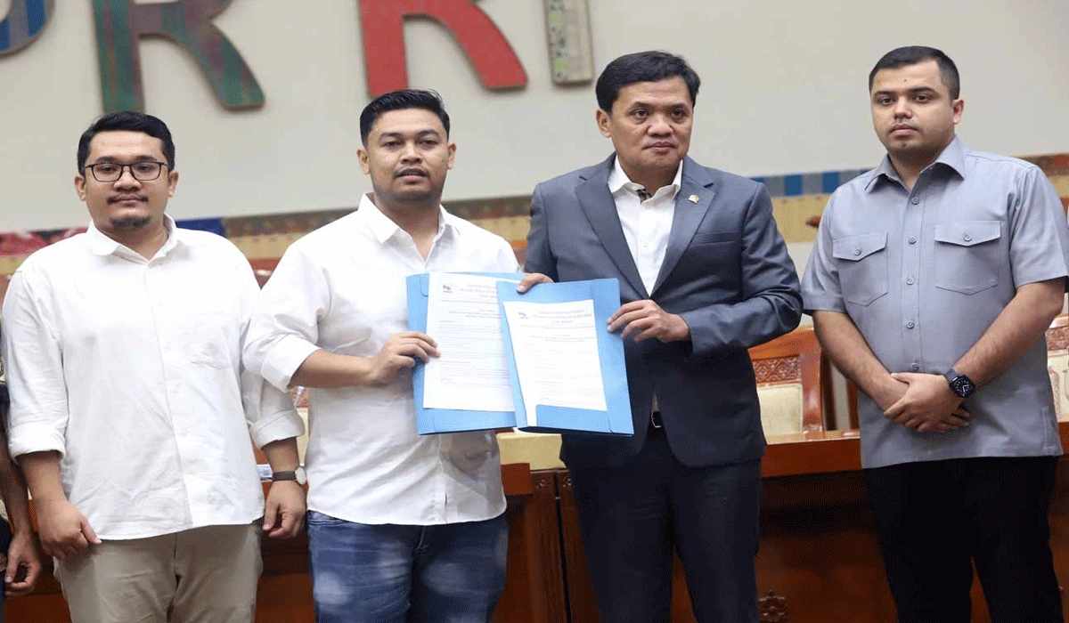 Edukasi dan Sosialisasi ke Masyarakat