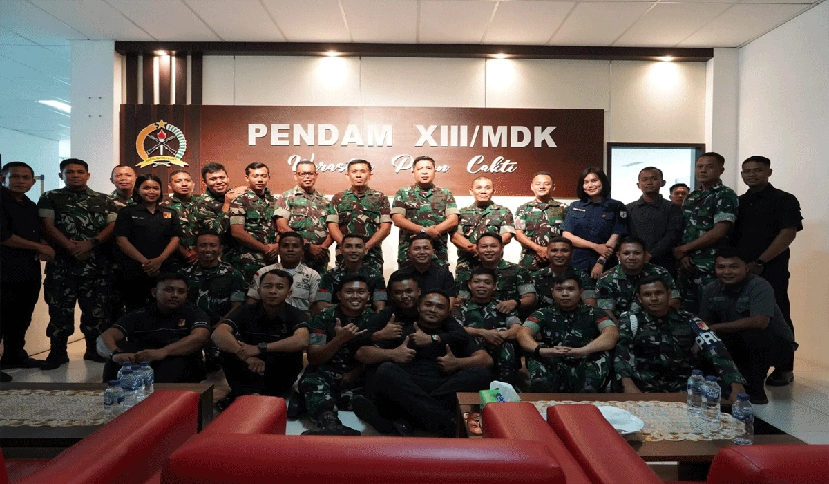 Melalui Radio Sumber Kasih Kapendam XIII/Merdeka Soroti Peran Sosial TNI