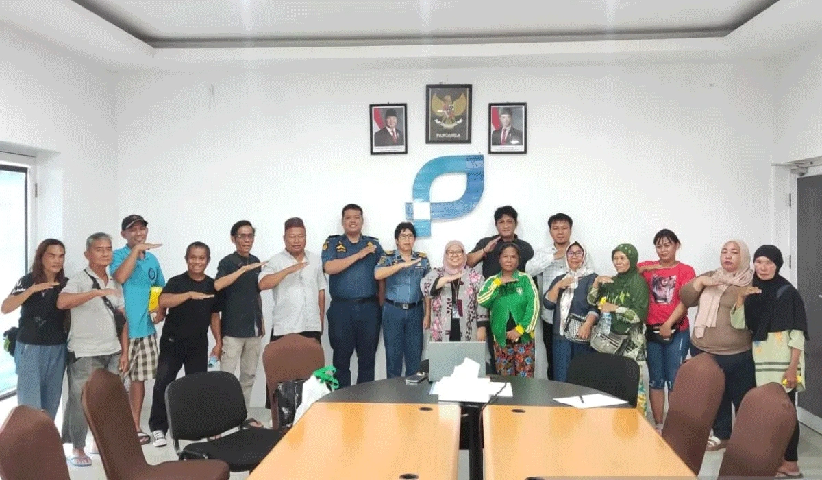 Pelindo Sosialisasi Standar Dan Sterilisasi Pelabuhan Manado Kepada Pedagang Asongan