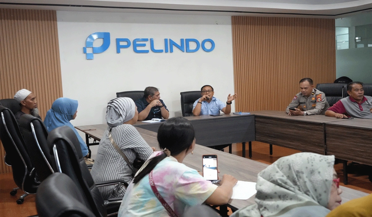 Pelindo Sosialisasi Standar Dan Sterilisasi Pelabuhan Manado Kepada Pedagang Asongan