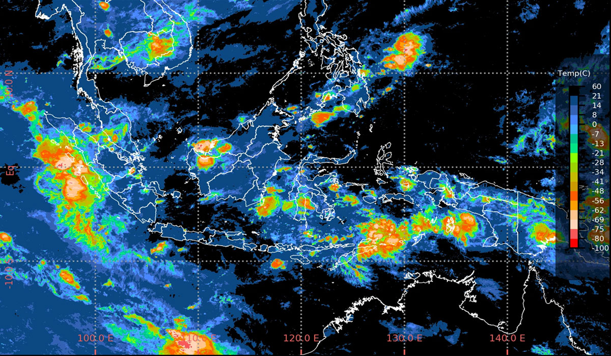 waspada! prakiraan cuaca manado besok senin 27 april 2026